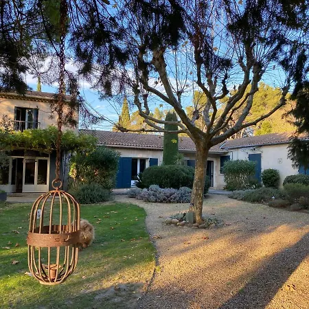 Mas La Pauline De Charme & Roulotte Tatil Evi Saint-Rémy-de-Provence